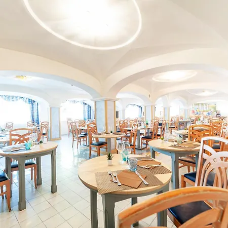 ホテル Terme Don Pepe ラッコ・アメーノ